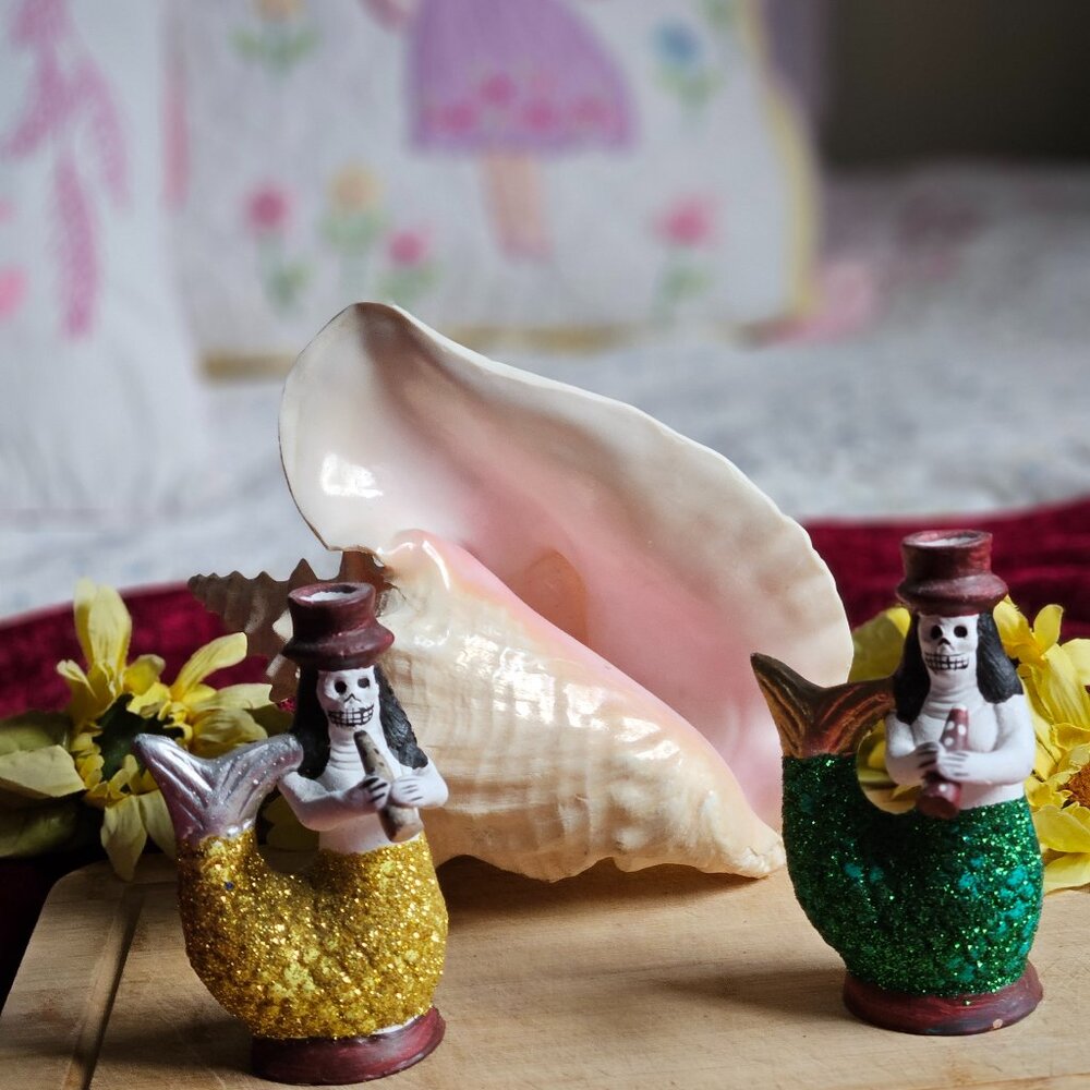 VINTAGE OAXACAN MERMAID SIRENS SCULPTURES CANDLE HOLDERS!! - Picture 3 of 7